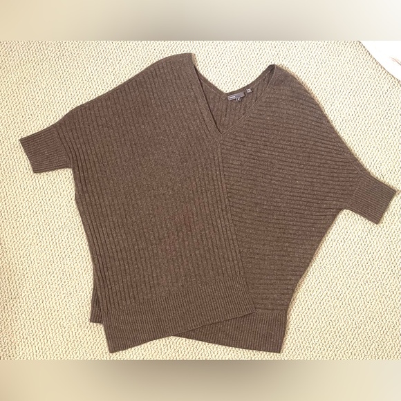 Vince sweater womens brown yak wool batwing vneck - Picture 7 of 8